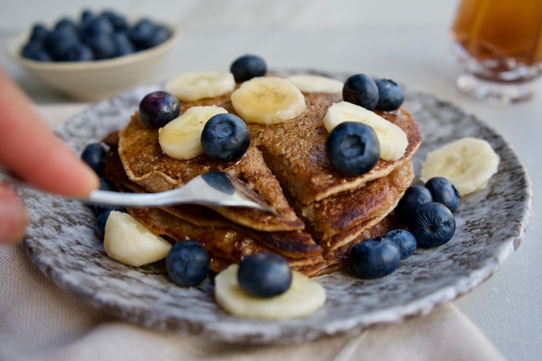 brown-bread-with-blue-berries-on-top-i-x7daaczns
